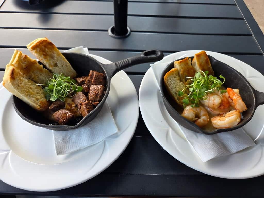 Cajun Beef Tips and Garlic Shrimp, food, appetizers