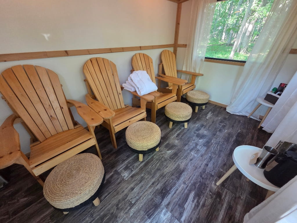 Inside one of the buildings in the Wilderness Retreat And Nordic Spa