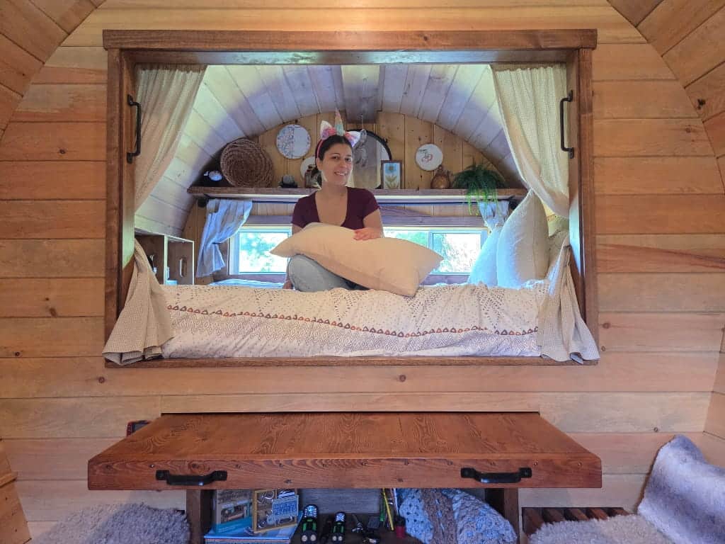 A girl inside a wagon, The Black Sheep Wagon Review